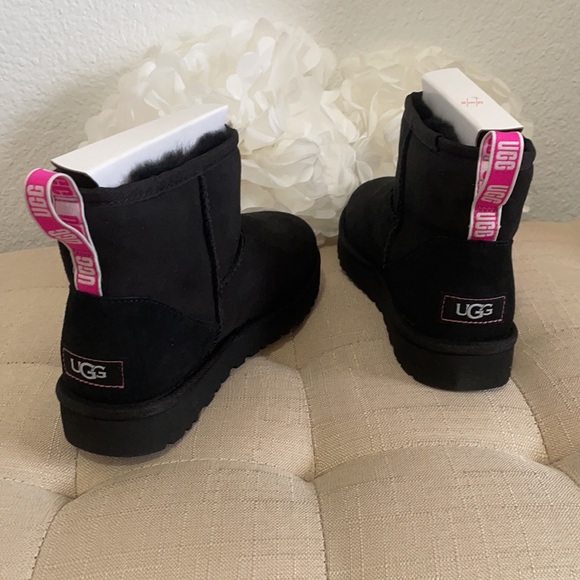 UGG Shoes - New In Box UGG Classic Mini Graphic Logo